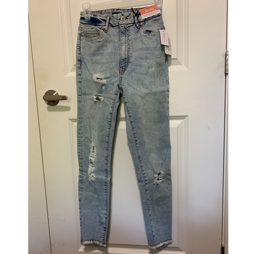 NWT Selena style jeans from bluenotes size 2.